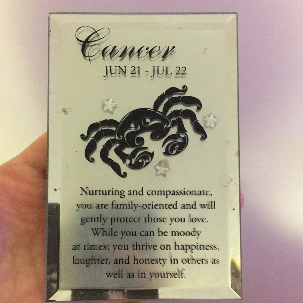 Cancer horoscope mirror